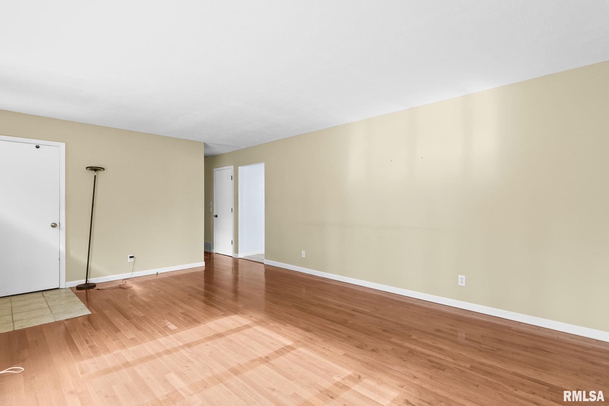 79 Locksley Lane Springfield, IL 62704 - Photo 7 of 39