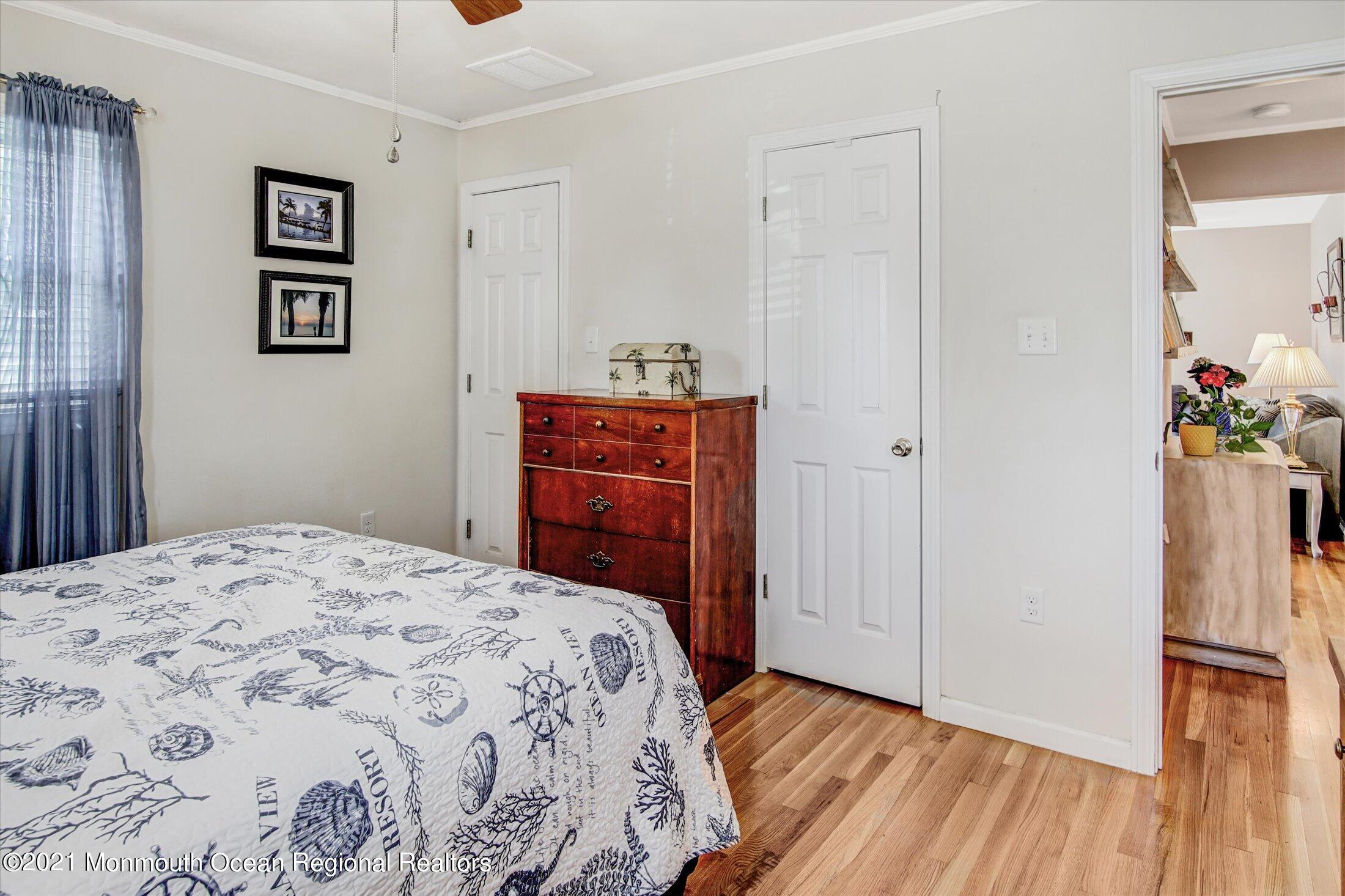 565 George Road Toms River, NJ 08753 - Photo 20 of 32 19-Master