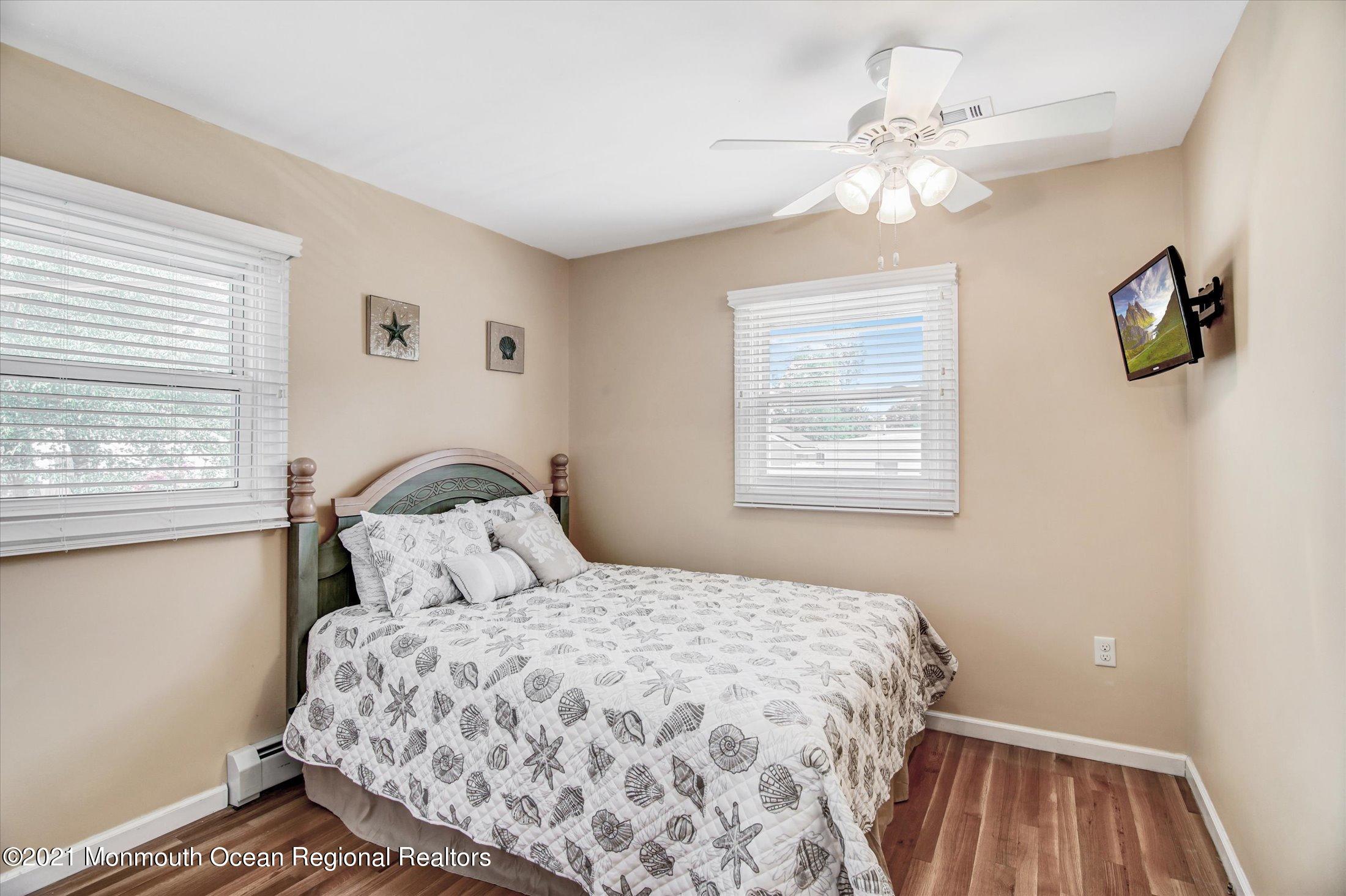 565 George Road Toms River, NJ 08753 - Photo 21 of 32 20-Bedroom