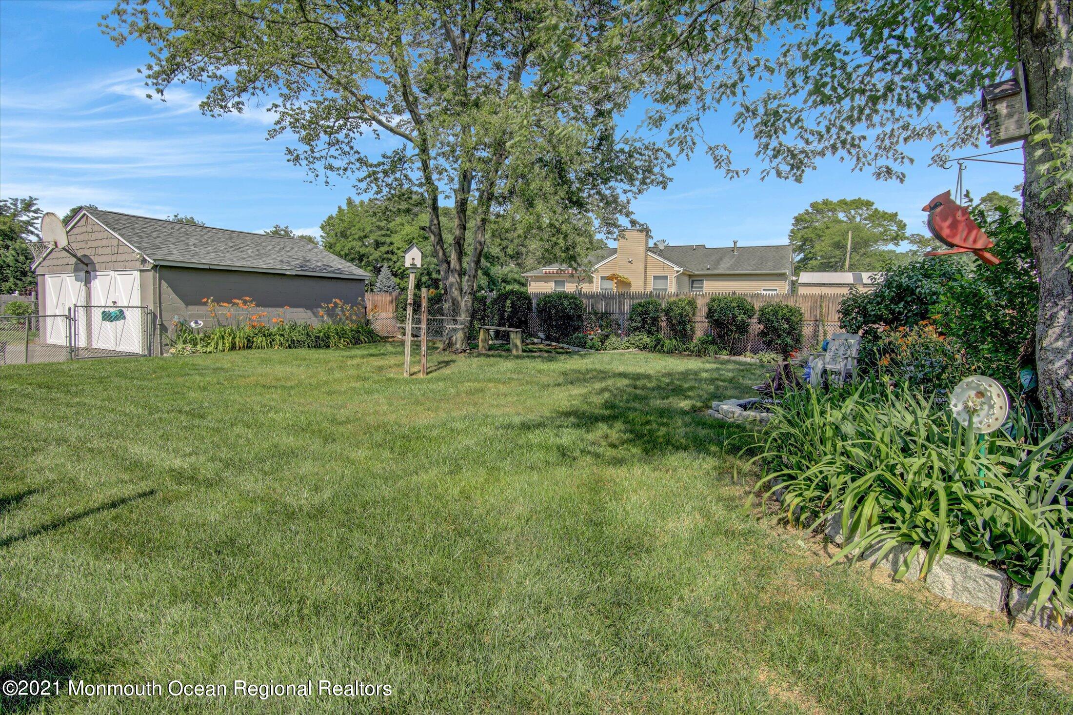 565 George Road Toms River, NJ 08753 - Photo 29 of 32 28-Backyard