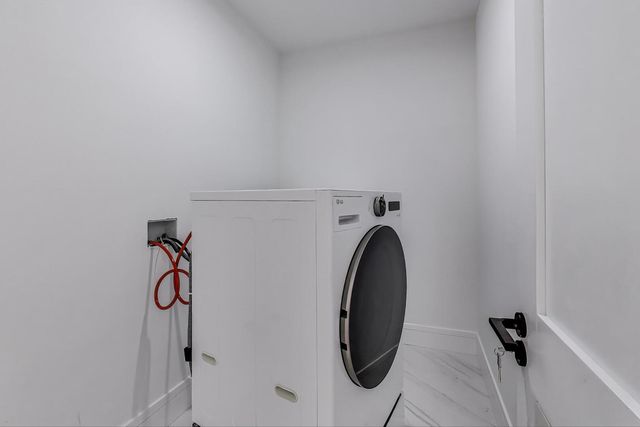 $1,197,000 | 2307 West Foster Avenue, Unit 3, Chicago, IL 60625