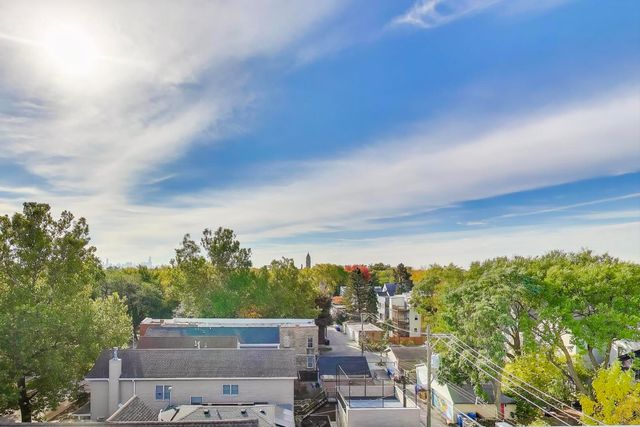 $1,197,000 | 2307 West Foster Avenue, Unit 3, Chicago, IL 60625
