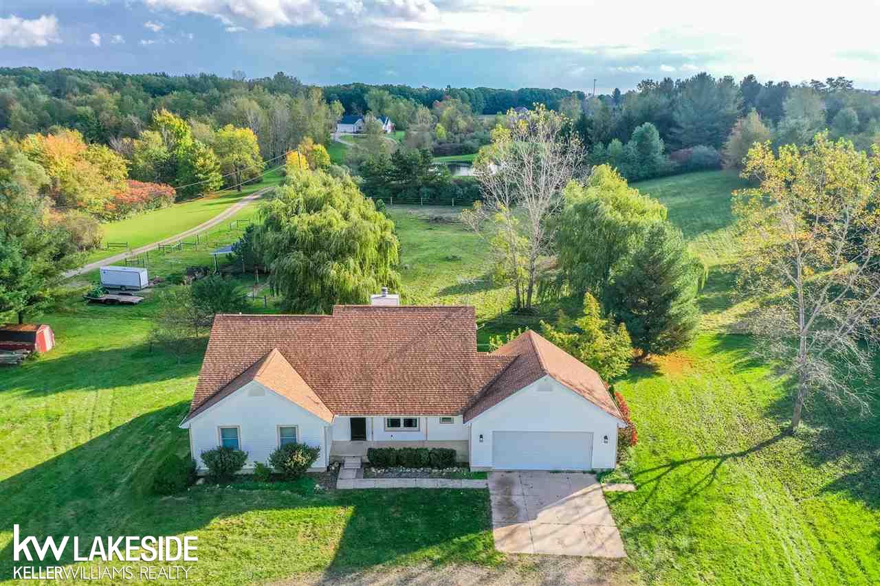 3815 Rochester Road Dryden, MI 48428 - Photo 2 of 43