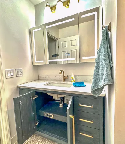 $2,900 | 174 Hemingway Court, Unit 174, Vernon Hills, IL 60061