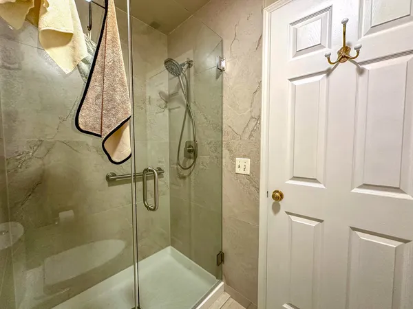 $2,700 | 174 Hemingway Court, Unit 174, Vernon Hills, IL 60061