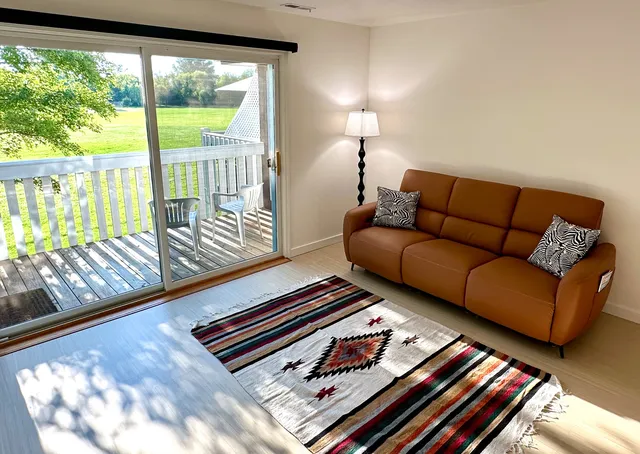 $2,900 | 174 Hemingway Court, Unit 174, Vernon Hills, IL 60061