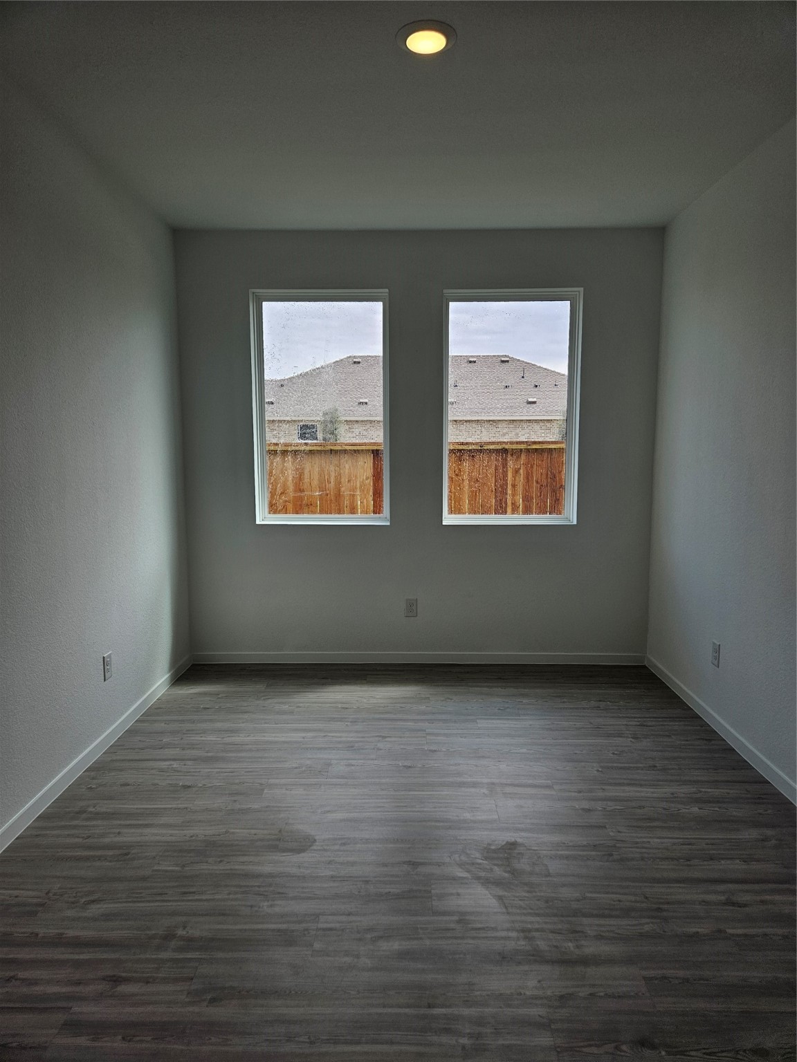 10611 Summers Way Beasley, TX 77417 - Photo 9 of 35 an empty room with windows