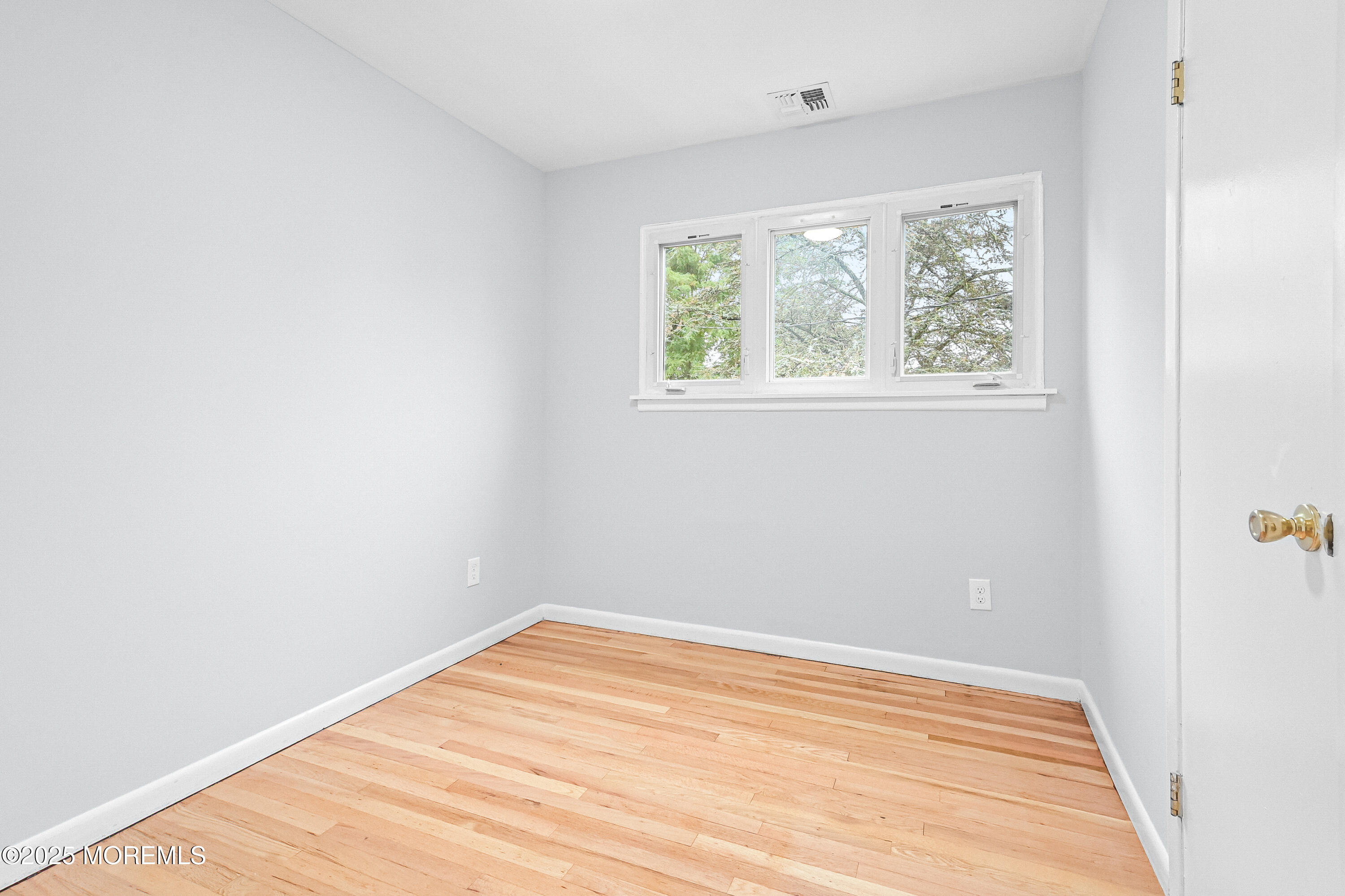 2 Palmer Road Middletown, NJ 07748 - Photo 20 of 40 54A31E3C-FA1F-4B27-A453-64E7A5B38DBD