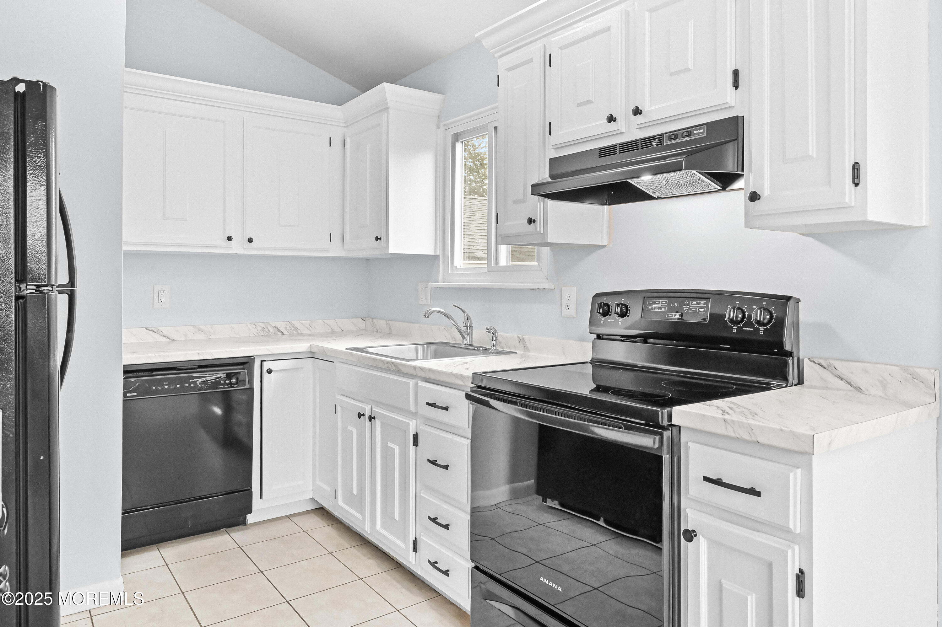 2 Palmer Road Middletown, NJ 07748 - Photo 10 of 40 F2985106-44A7-4BE5-93A2-A1036FCBD6FA