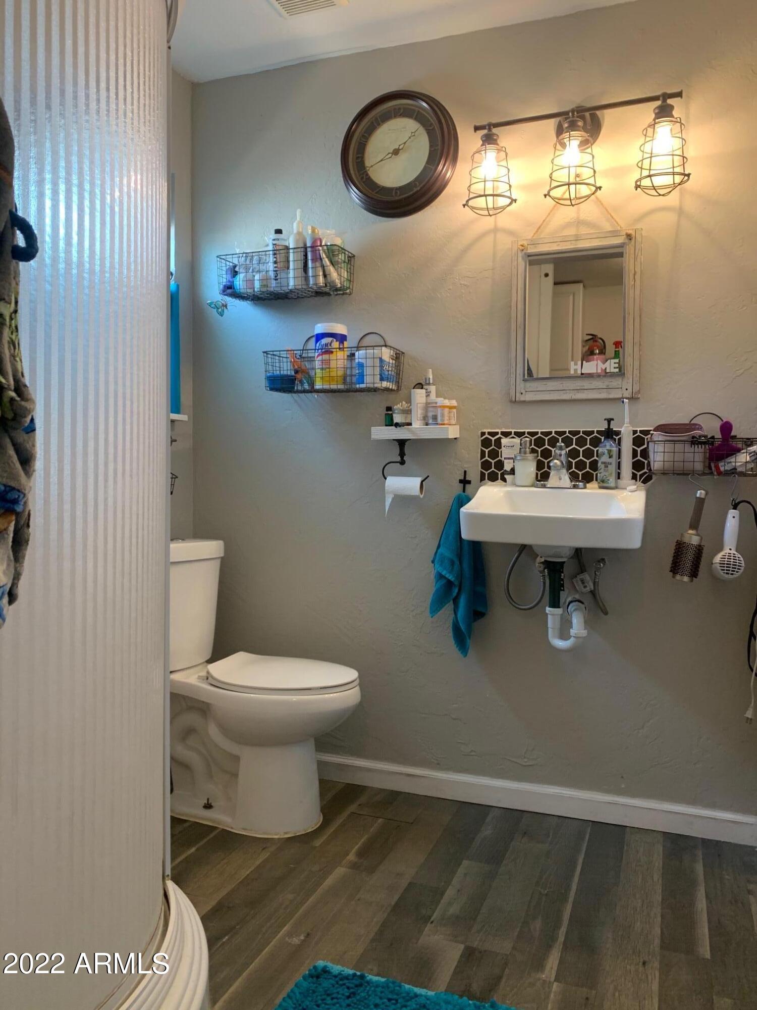 3520 East Hearn Road Phoenix, AZ 85032 - Photo 19 of 36 IMG_7546