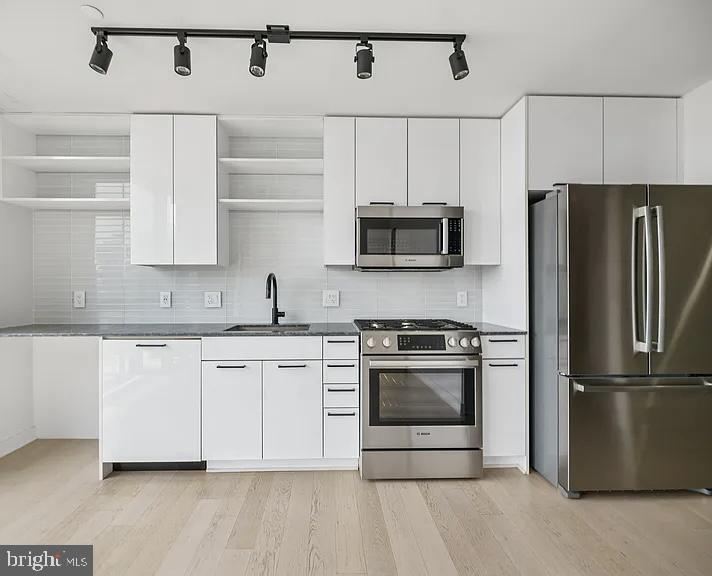 70 N Street Southeast, Unit N811 Washington, DC 20003 - Photo 5 of 30