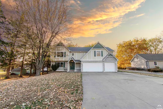 $625,000 | 1215 Hacienda Lane, Lawrence, KS 66049