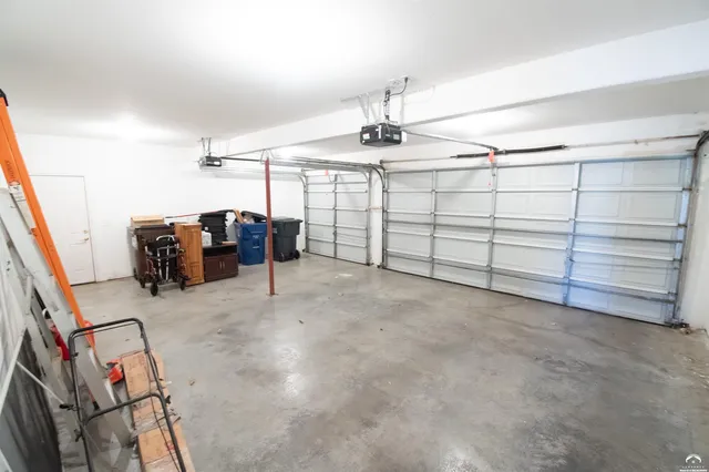 $575,000 | 1215 Hacienda Lane, Lawrence, KS 66049