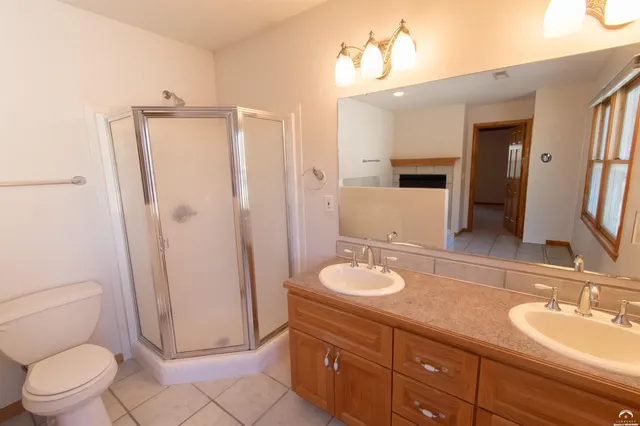 $575,000 | 1215 Hacienda Lane, Lawrence, KS 66049