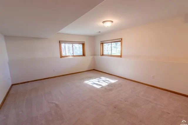 $575,000 | 1215 Hacienda Lane, Lawrence, KS 66049