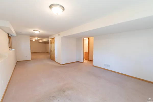 $550,000 | 1215 Hacienda Lane, Lawrence, KS 66049