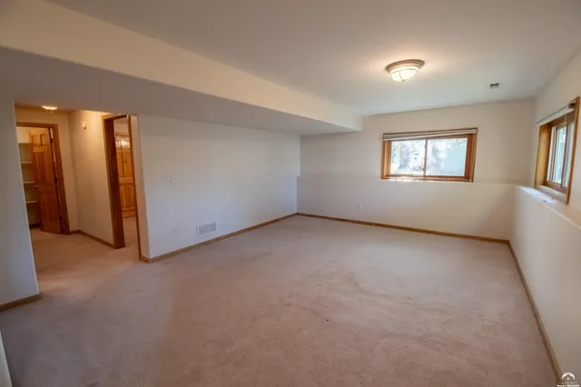 $575,000 | 1215 Hacienda Lane, Lawrence, KS 66049