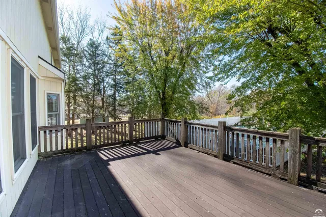 $625,000 | 1215 Hacienda Lane, Lawrence, KS 66049