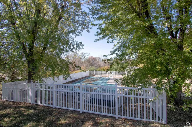 $625,000 | 1215 Hacienda Lane, Lawrence, KS 66049