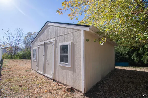 $550,000 | 1215 Hacienda Lane, Lawrence, KS 66049