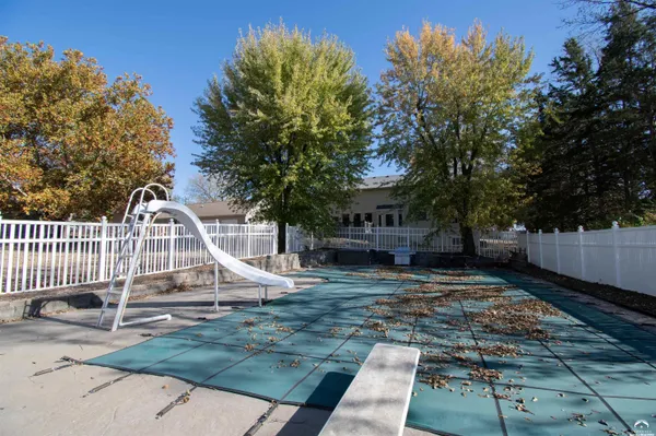 $550,000 | 1215 Hacienda Lane, Lawrence, KS 66049