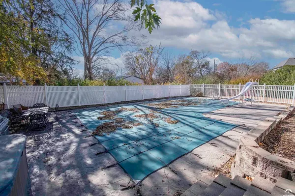 $550,000 | 1215 Hacienda Lane, Lawrence, KS 66049