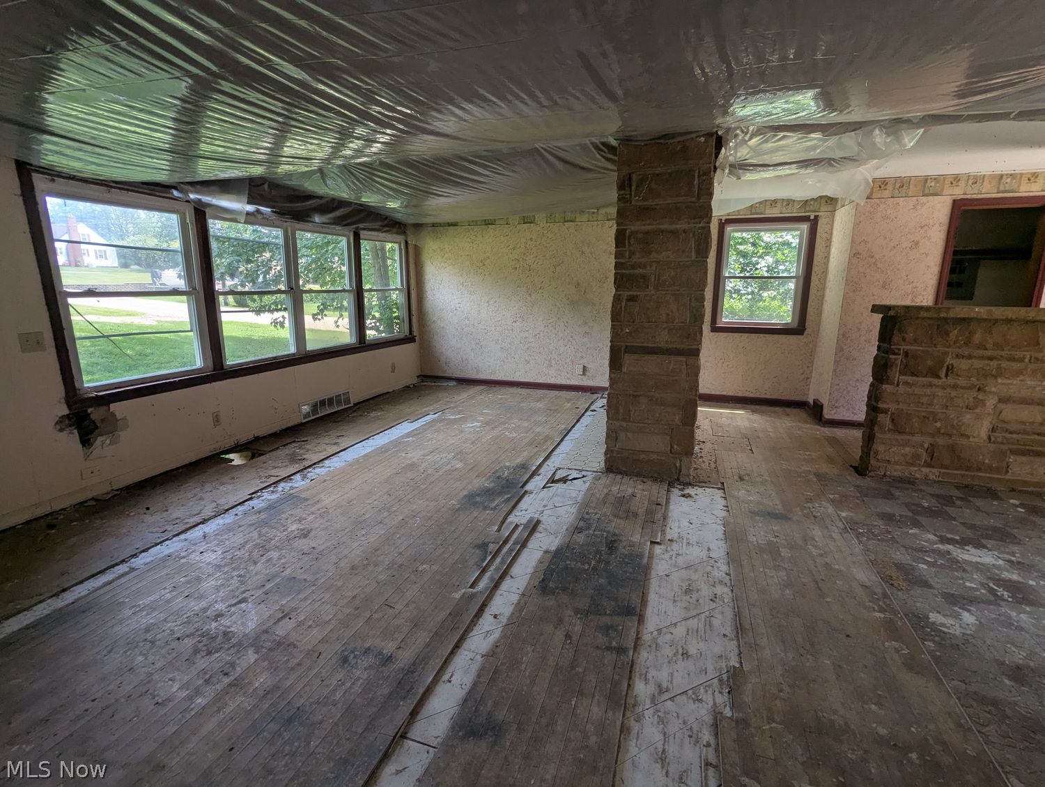 Undisclosed Address Canton, OH 44708 - Photo 8 of 11