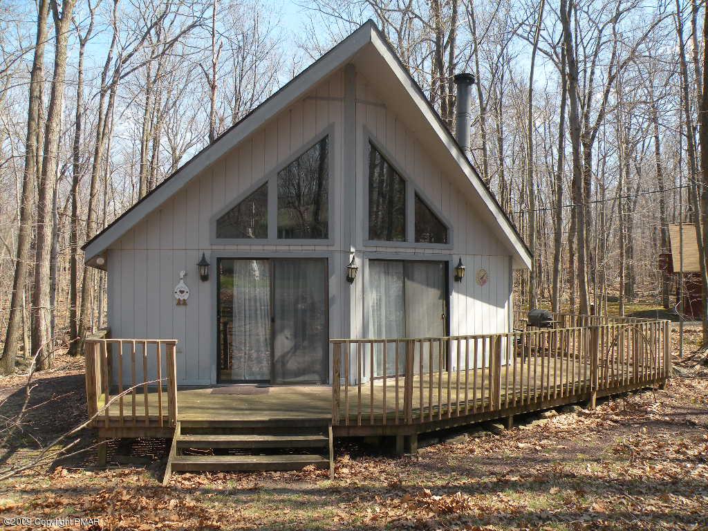 108 Ridge Road Pocono Lake, PA 18347 - Photo 1 of 7 Exterior