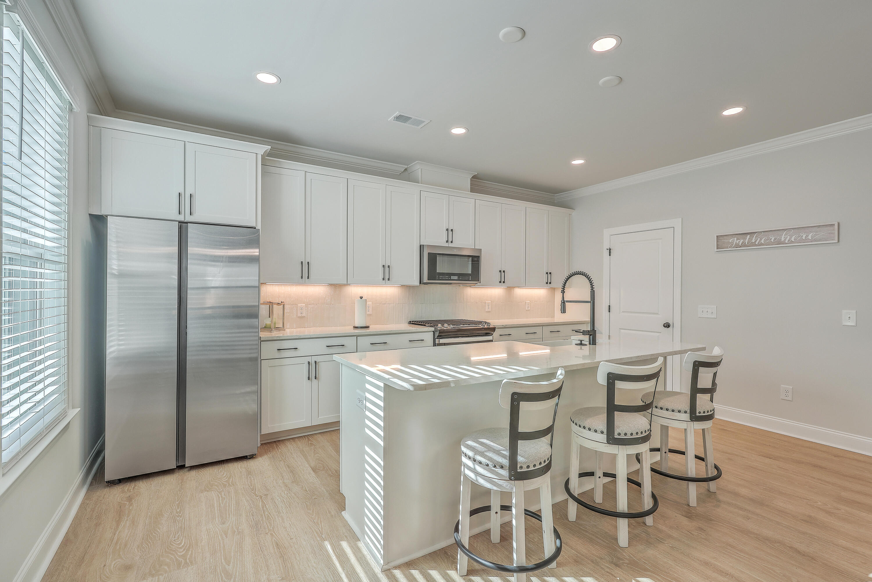 1225 Crooked Oak Road Charleston, SC 29492 - Photo 11 of 32 Kitchen