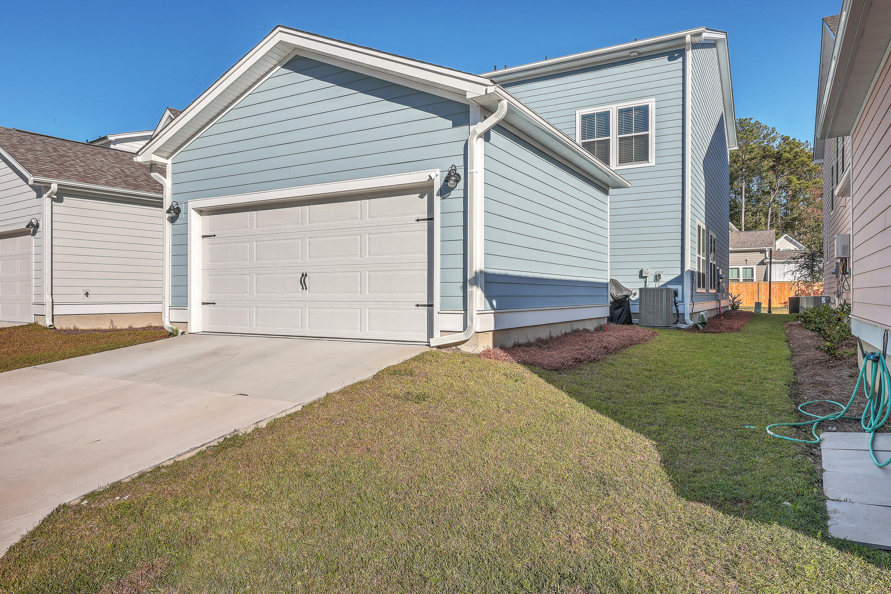 1225 Crooked Oak Road Charleston, SC 29492 - Photo 30 of 32 Exterior Driveway