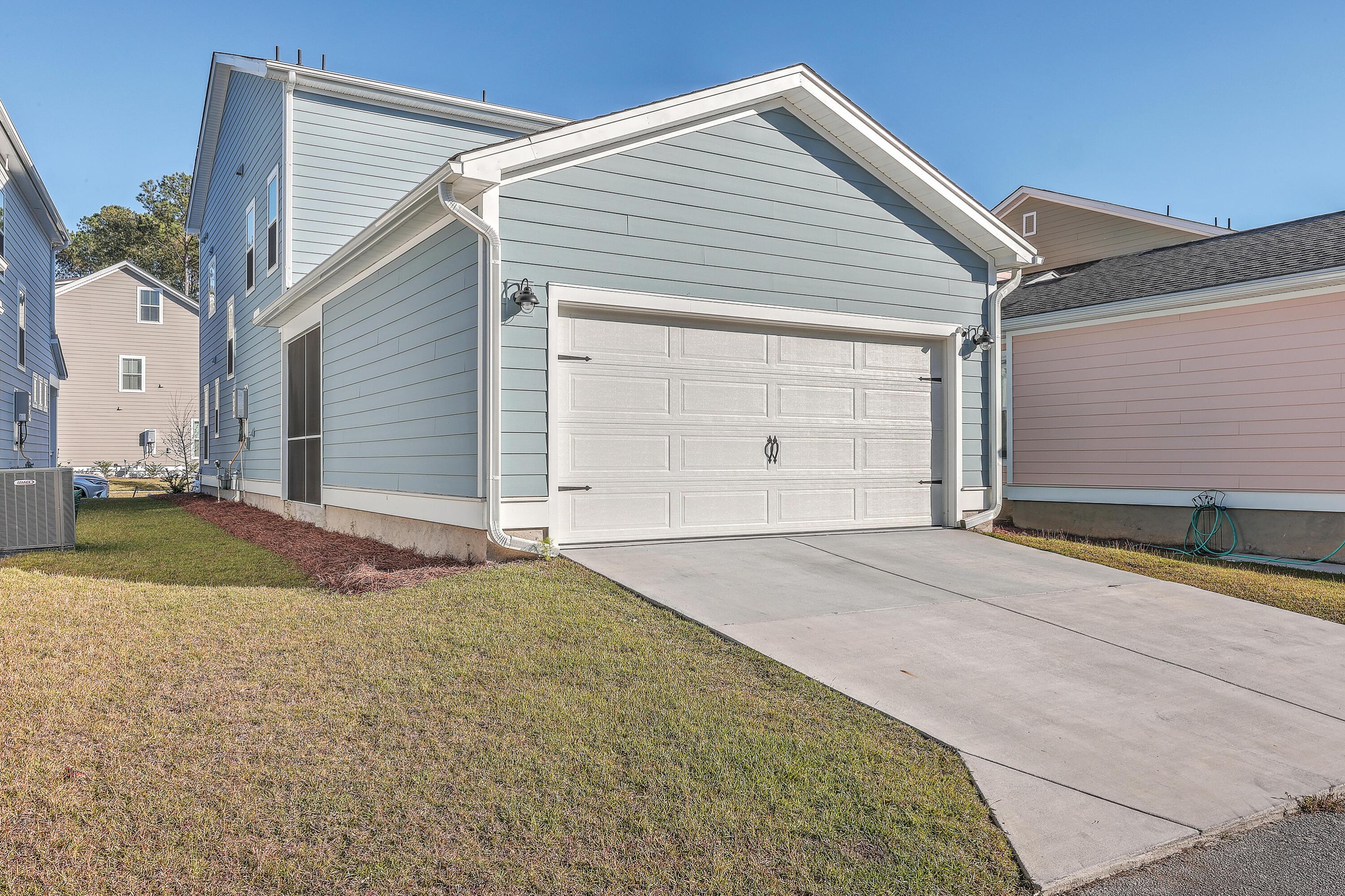 1225 Crooked Oak Road Charleston, SC 29492 - Photo 32 of 32 Exterior Driveway