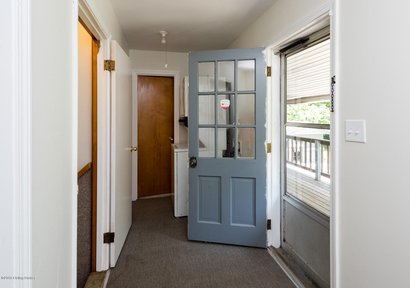 1401 Knight Road Louisville, KY 40214 - Photo 20 of 29 Laundry/mud room