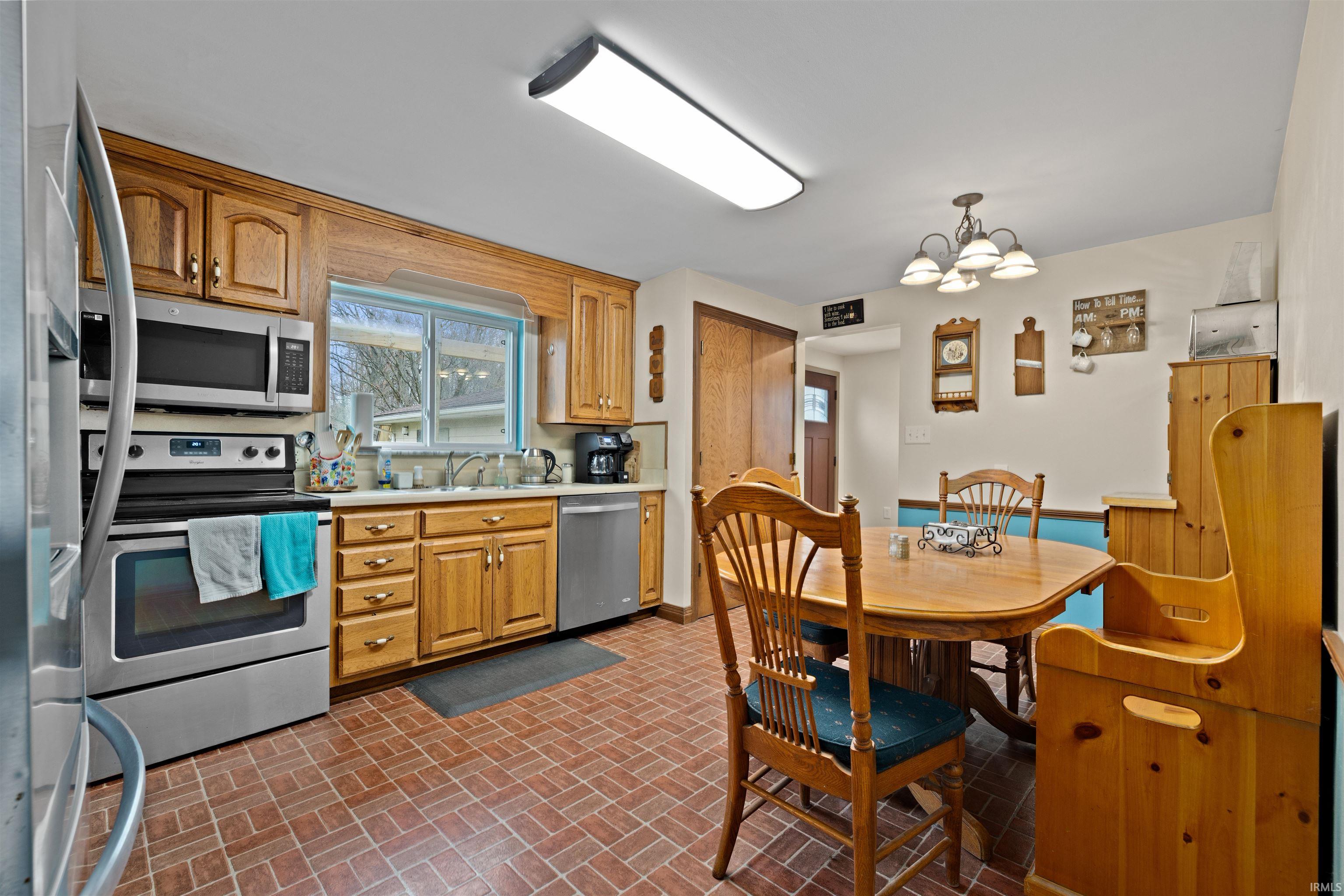 4109 Evard Road Fort Wayne, IN 46835 - Photo 9 of 36 Gallery Image 9