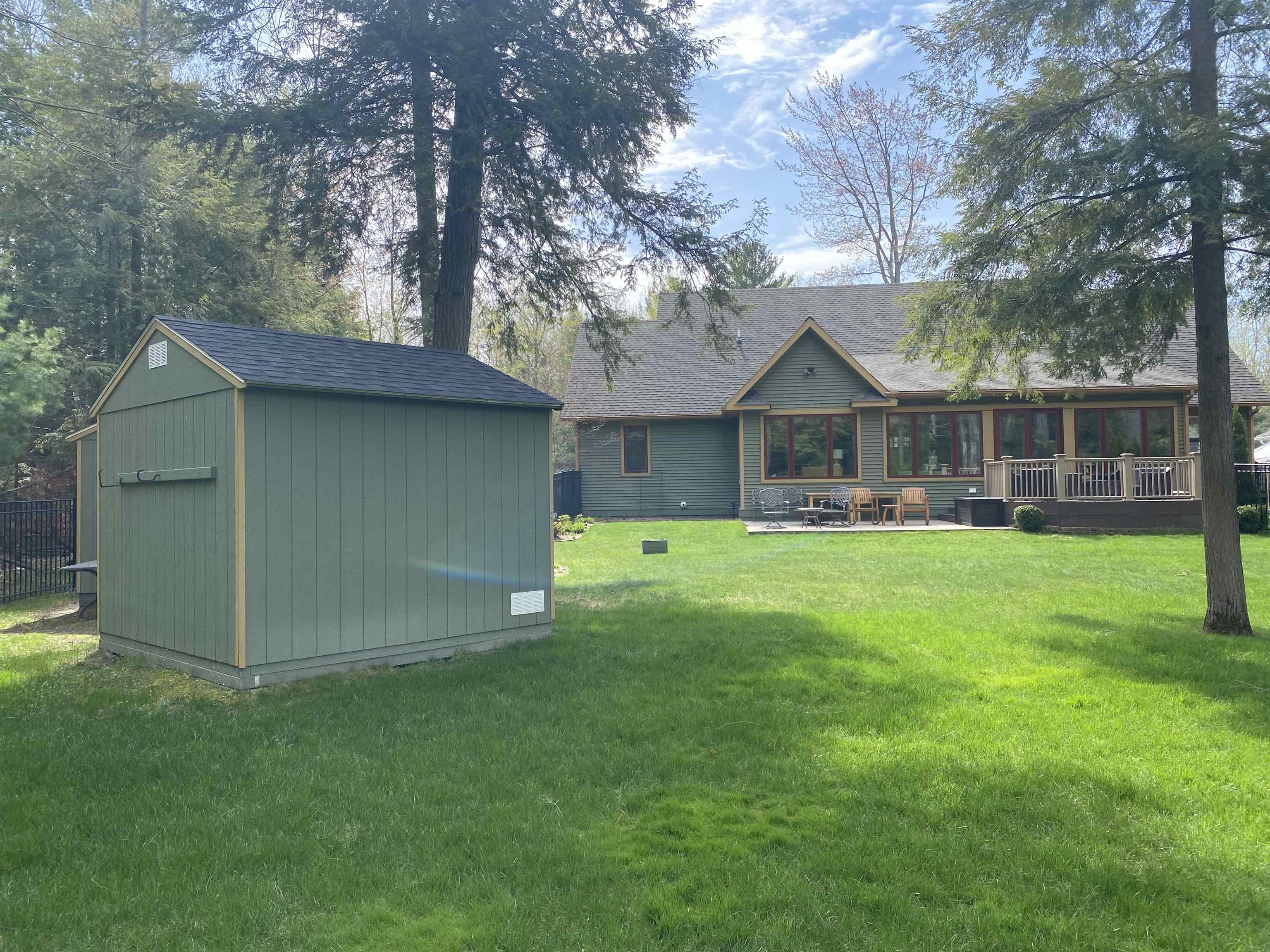 3655 Dock Road Williamsburg, MI 49690 - Photo 7 of 7 1910666-6.JPG