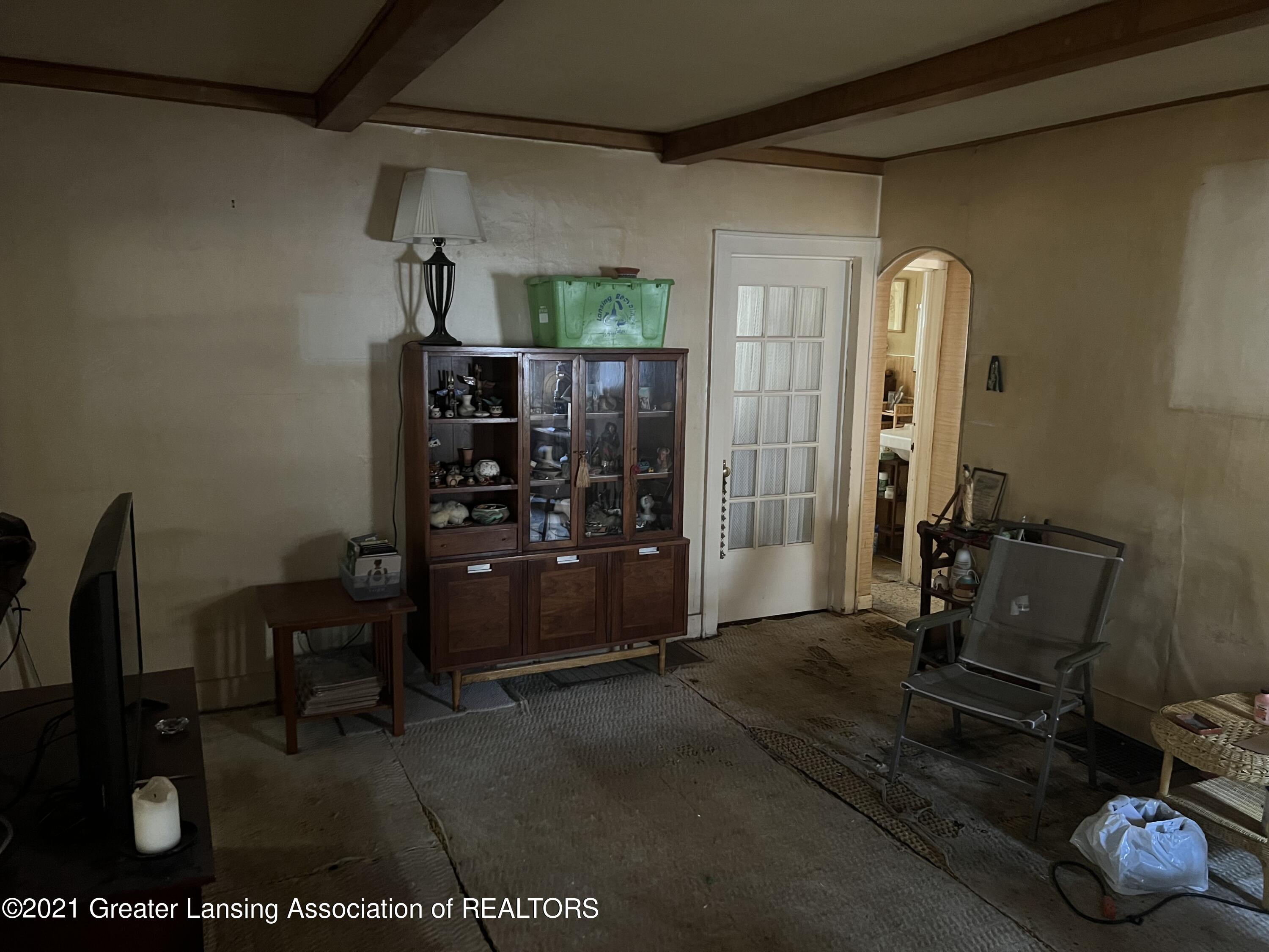 311 East Rouse Street Lansing, MI 48910 - Photo 6 of 6 Living Room