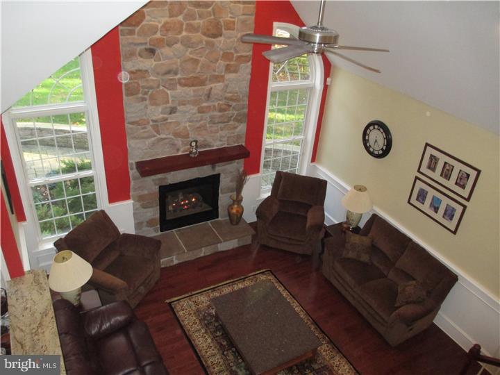 110 Moredun Road, Unit R Philadelphia, PA 19115 - Photo 14 of 23 Family Room