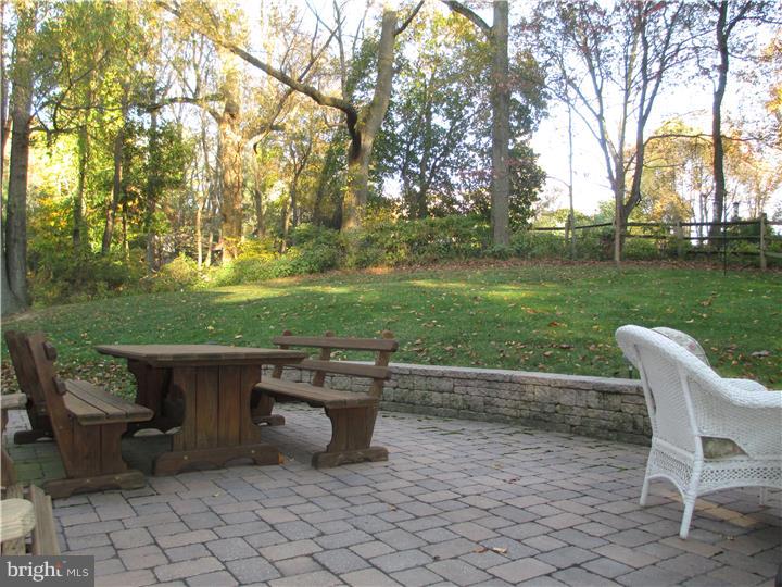 110 Moredun Road, Unit R Philadelphia, PA 19115 - Photo 22 of 23 Patio