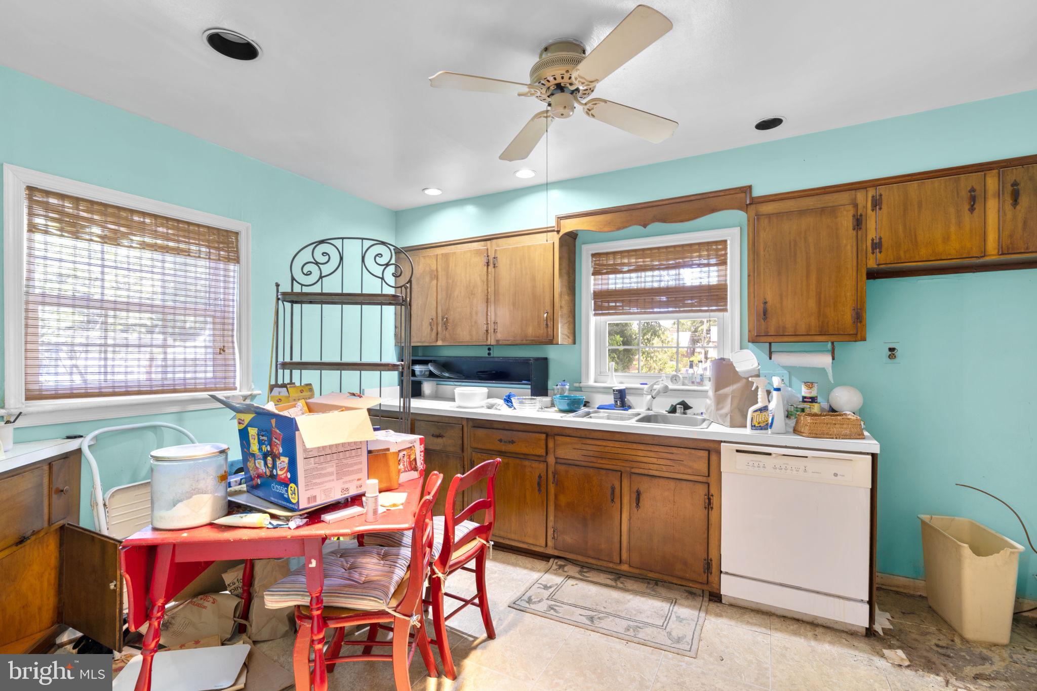 507 Harding Drive Silver Spring, MD 20901 - Photo 14 of 28