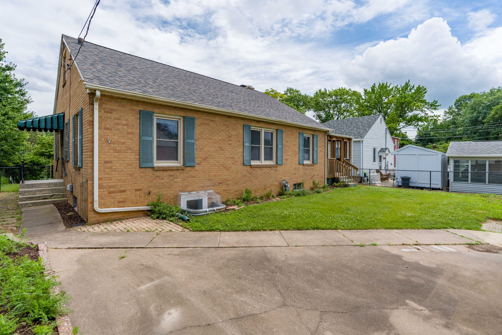 2627 9th Street Moline, IL 61265 - Photo 30 of 37