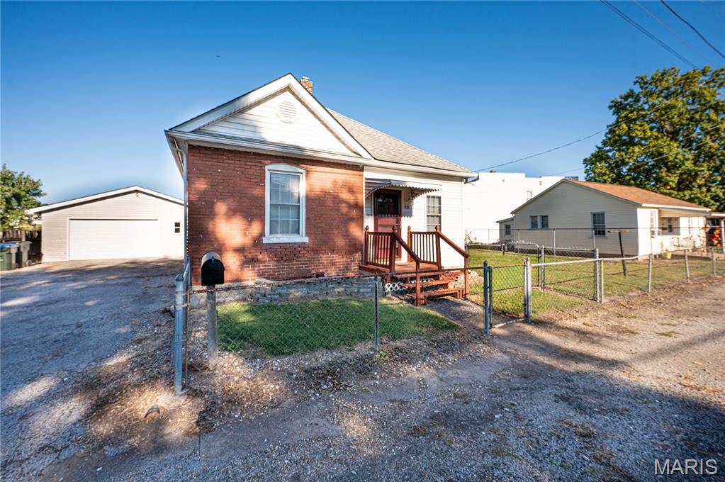 921 Columbia Road Dupo, IL 62239 - Photo 3 of 23 Gallery Image 3
