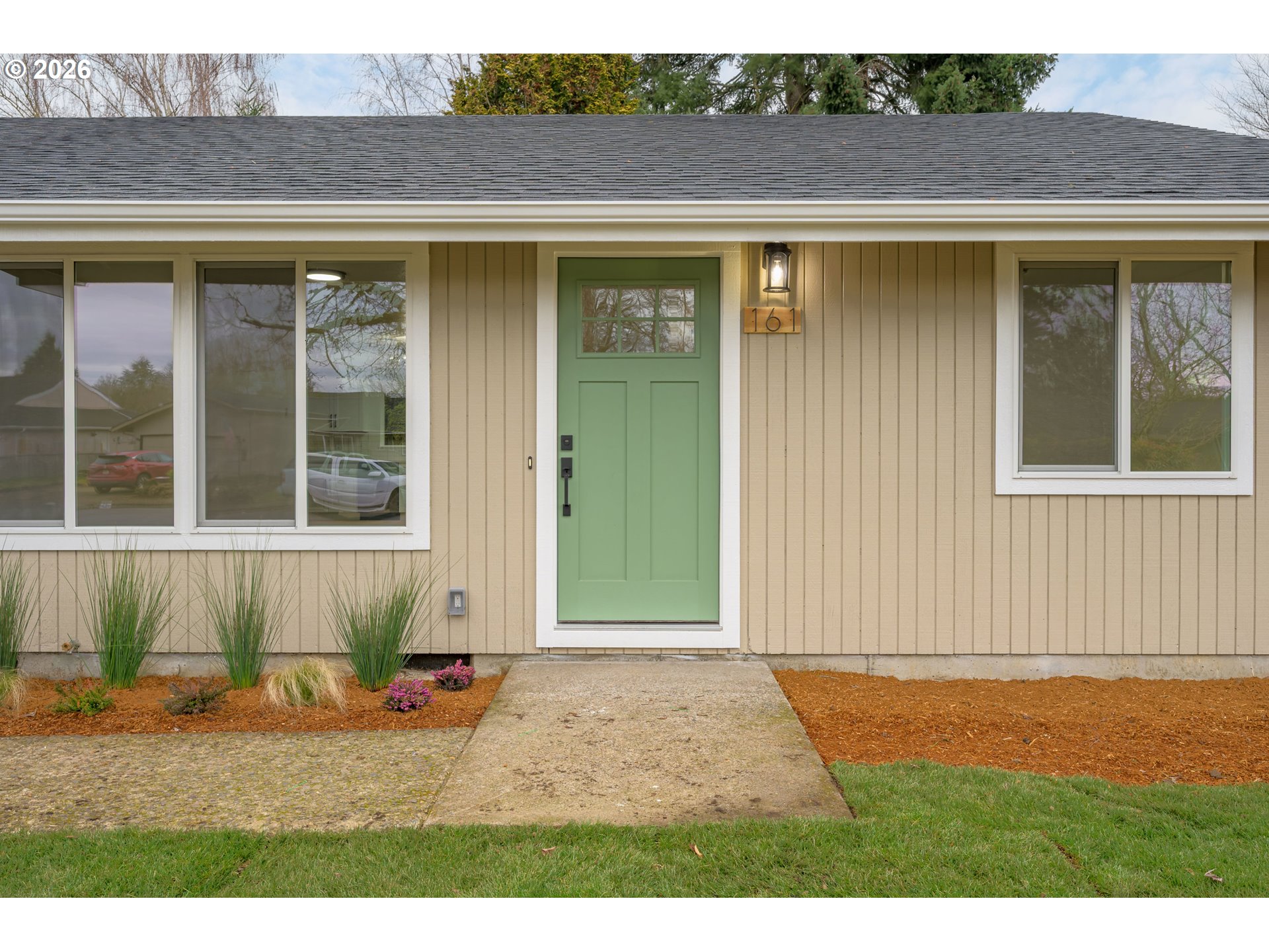 161 Lynnbrook Drive Eugene, OR 97404 - Photo 2 of 36