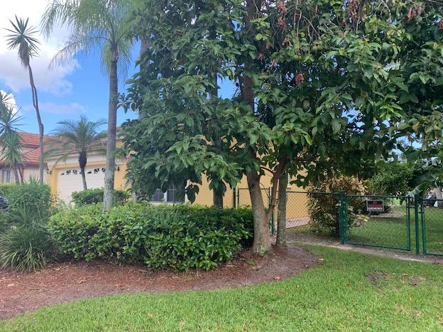 5207 Edenwood Road Riviera Beach, FL 33418 - Photo 8 of 24 IMG_5937
