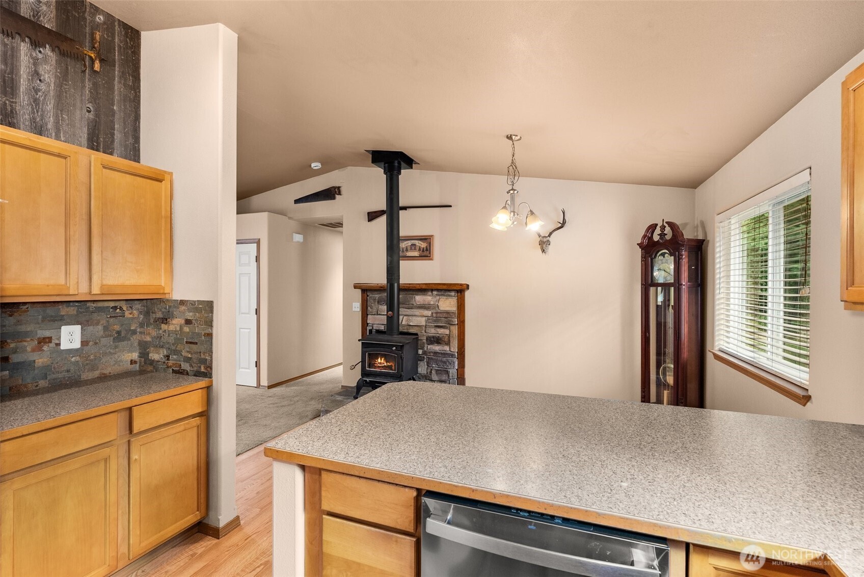 14628 Vail Cut Off Road Southeast Rainier, WA 98576 - Photo 18 of 37