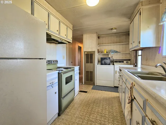 $85,000 | 16427 Vista Hills Drive, Unit 17, Brookings, OR 97415