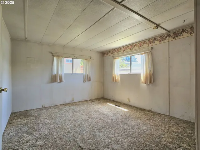 $85,000 | 16427 Vista Hills Drive, Unit 17, Brookings, OR 97415