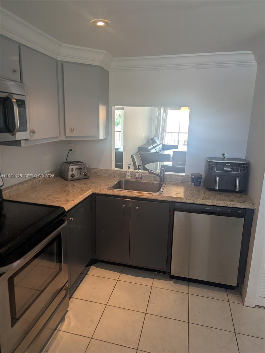 3920 Inverrary Boulevard, Unit 204C Lauderhill, FL 33319 - Photo 1 of 6