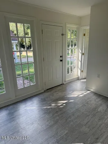 $297,000 | 218 Lower Woodville Road, Natchez, MS 39120