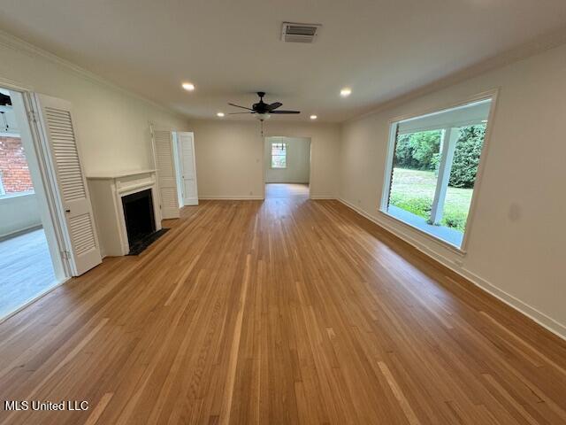 218 Lower Woodville Road Natchez, MS 39120 - Photo 2 of 29 LIVING ROOM