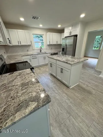 $297,000 | 218 Lower Woodville Road, Natchez, MS 39120