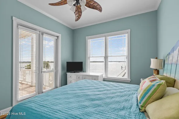 $2,395,000 | 389 Live Oak Road, Newport, NC 28570